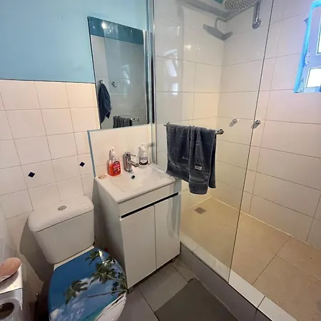 The Island & Cafe Hostel