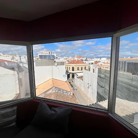 The Island & Cafe Hostel Λάγος