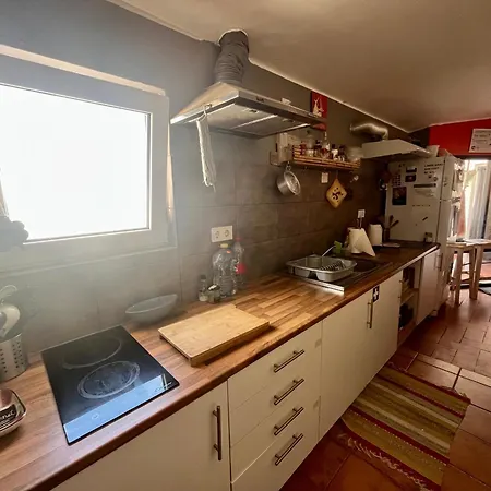 The Island & Cafe * 拉哥斯