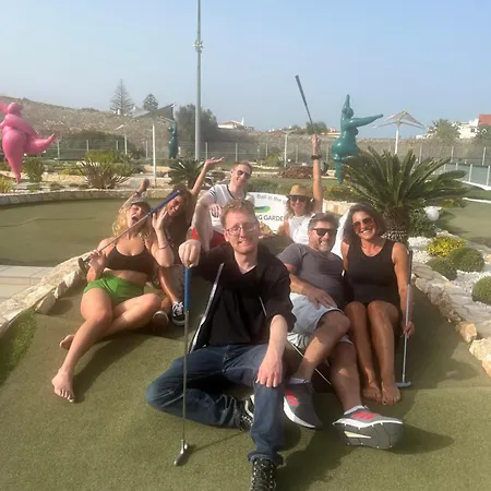 The Island & Cafe * לאגוּ‏ש